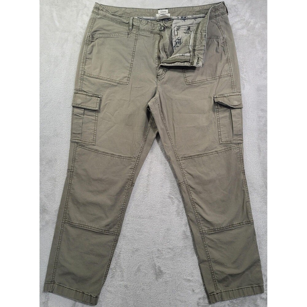 L.L.Bean Cargo Pants Womens 18 Green Favorite Fit Stretch Twill Utility